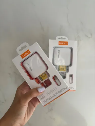 Carregador rápido para tipo c iPhone e V8 da Gold - novo sem uso
