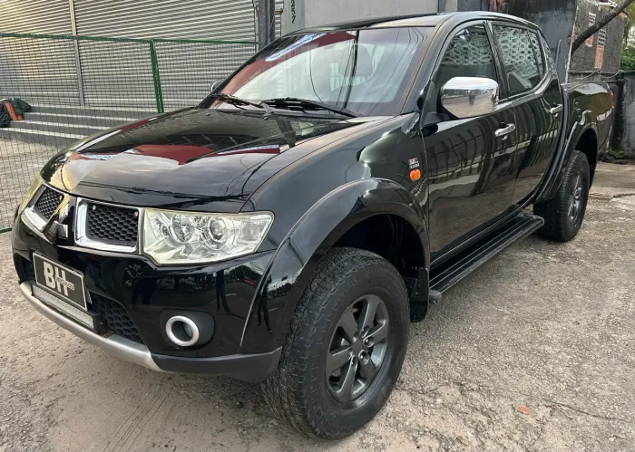 Mitsubishi L200 Triton HPE 3.2 CD TB Int.diesel AUT 2013