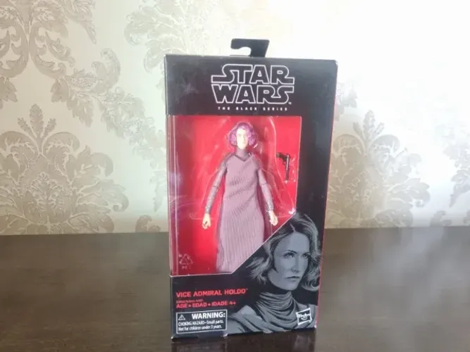 Star Wars The Black Series. Vice Admiral Holdo. E4880