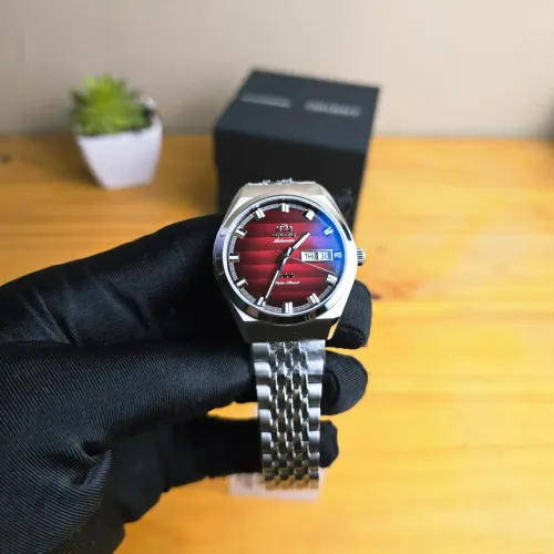 Relógio Orient Heritage 3 estrelas 39mm prata YN6SS014 