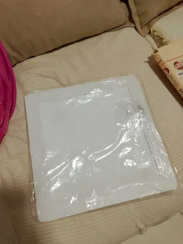 Plafon de embutir 28/28 tamanho 