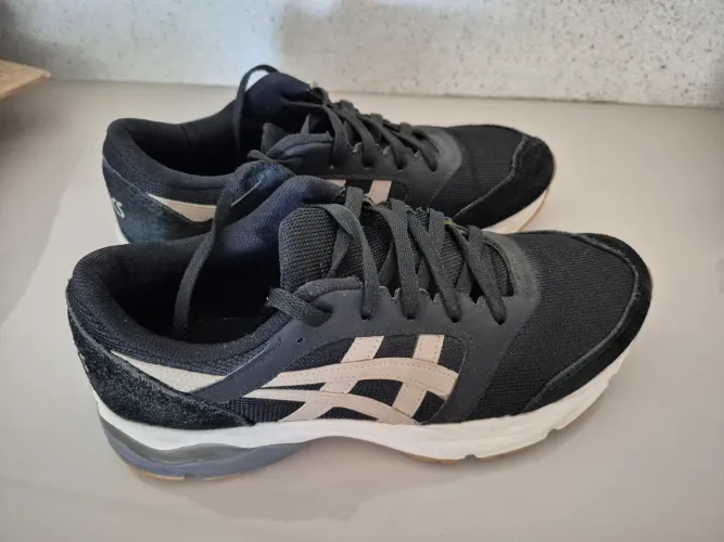 Tênis Asics Gel Takumi