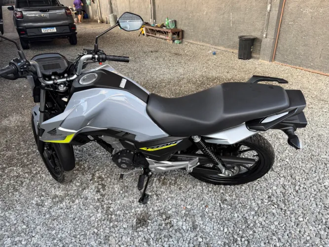 Titan 160 abs 2026