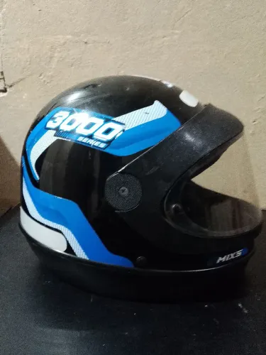 Capacete Tam 62 3000 séries 30,00 hoje