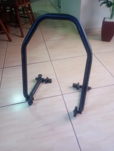 Vendo cavalete traseiro moto elevador.