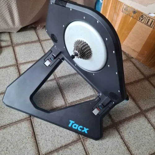 Rolo Tacx Neo 2 Smart Direct Drive C/ Cassete e Fonte