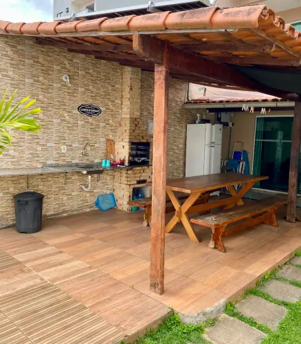 CASA NA PRAIA DO MORRO COM PISCINA