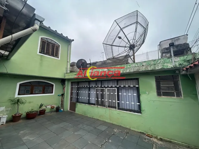 CASA ANTIGA ÓTIMA PARA CONSTRUTOR