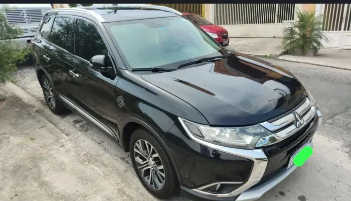 Mitsubishi Outlander Comfort 2.0 16V Aut. 2018