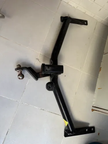 Suporte de reboque Hilux