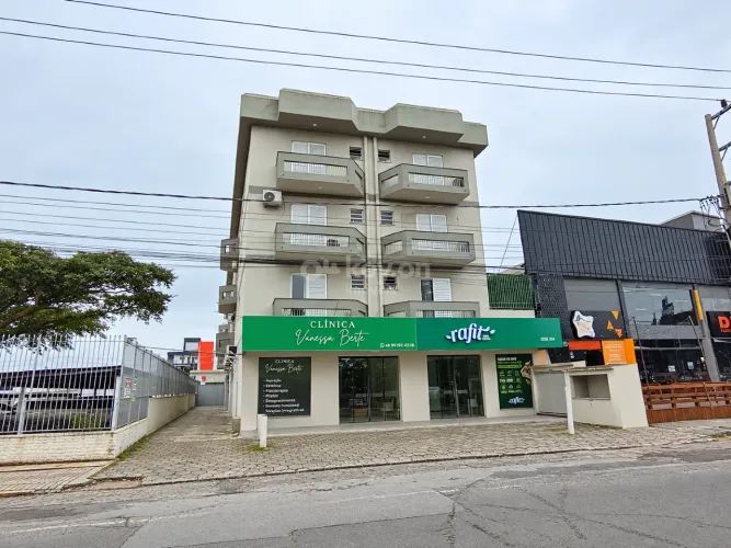 Apartamento para aluguel, 3 quartos, 1 suíte, 4 vagas, Centro - Tubarão/SC