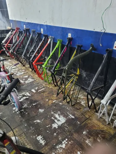 Lote de peças p/ bikes.. Ocasião..Desapego confira!! Só vendo lote completo!!