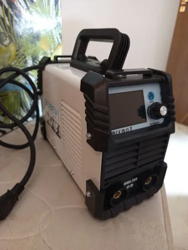 Vendo máquina de solda dobevi