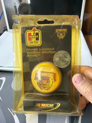 Manopula NASCAR 