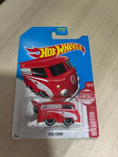 Hot Wheels kool Kombi Red Edition