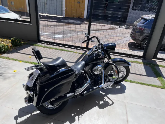 Harley Davidson Heritage - Uma moto, dois estilos completos para a sua garagem