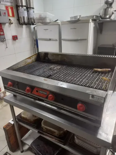 Broiler croydon bem conservada preço ótimo