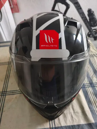 Capacete MT