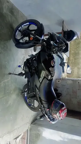 Moto a venda.
