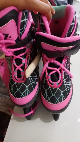 Vendo Patins <br>Patins 33/36<br>120,00<br>Semi novo <br>Valor negociável