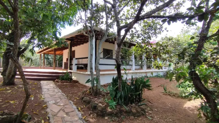Área rural com estrutura completa para eventos e hospedagem 12 Hectares - DF