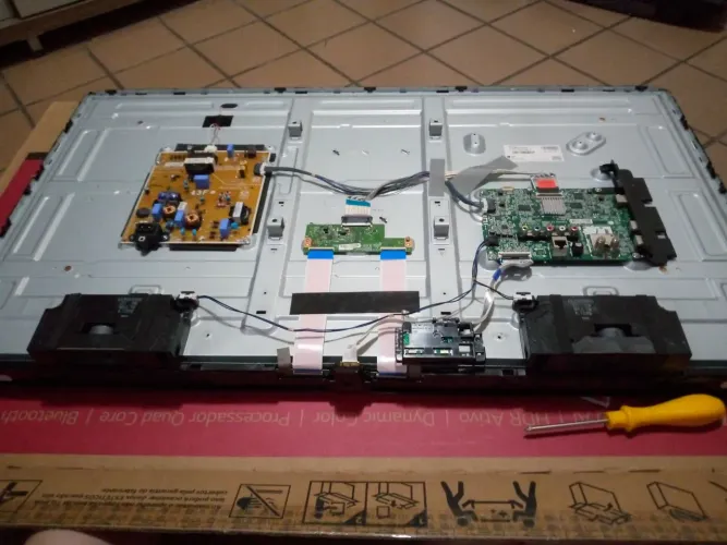Vendo Peças para smart LG 5550