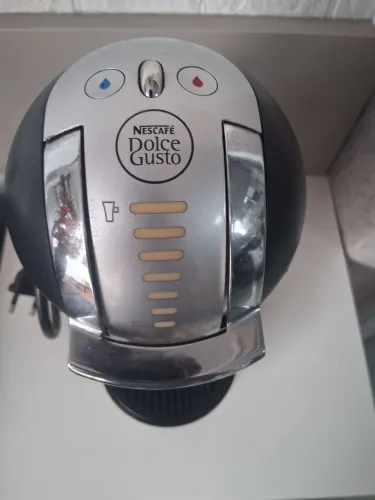 Cafeteira elétrica doce gusto