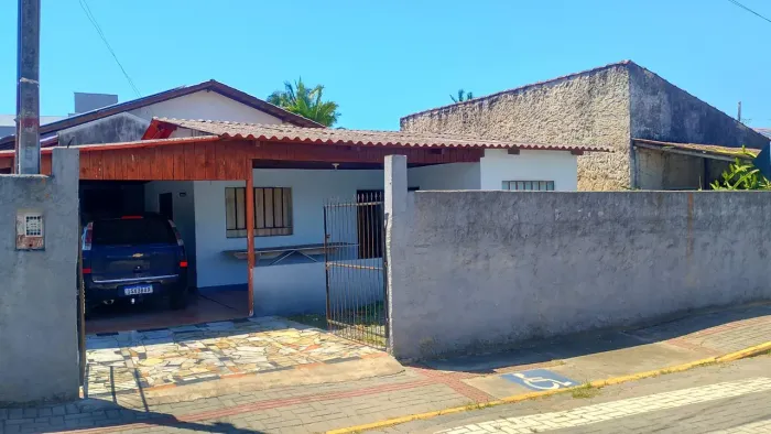 Terreno com 260m² em Balneário Piçarras