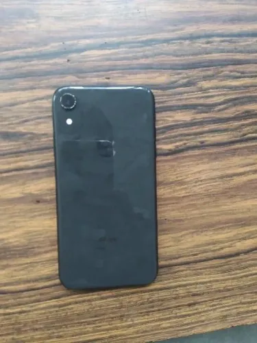 iPhone XR bateria 76%