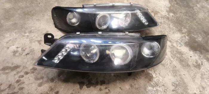 par farol angel eyes vectra 