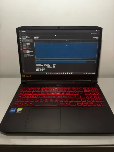 Acer Nitro 5 GTX 1650 + Teclado gamer