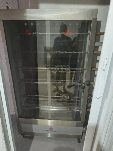 Máquina de assar frango