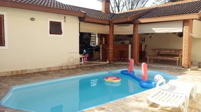 Casa Condomínio em São José dos Campos