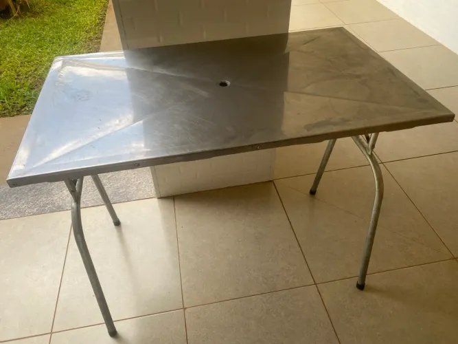 Mesa de Inox Veterinária / Pet Shop / Manipulação com Dreno