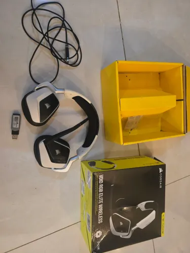Headset corsair void rgb elite wireless.. bateria durando 3 horas e meia