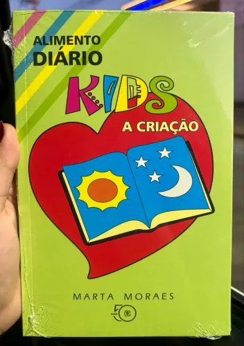 Vendo livro 2 em 1 bíblicos. Livro 1: ?Jardin do Éden?. Livro 2: ?A criação?