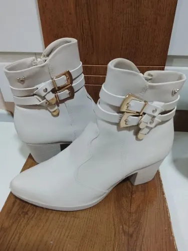 Bota feminina