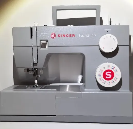 Máquina de costura Singer Facilita Pro - 4432