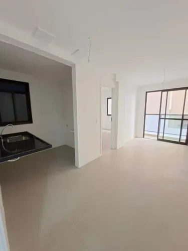 QUARTO E SALA C SACADA, COZINHA AMERICANA E 1 VAGA DE GARAGEM Tijuca - Rio de Janeiro - R