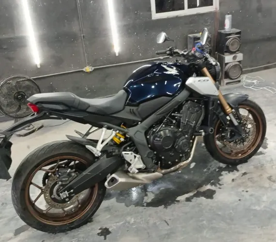CB 650R ÚNICO DONO ano 2021<br>