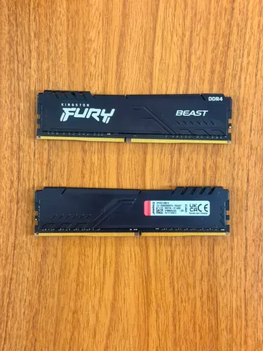 Memória Kingston Fury Beast 32GB (2x16GB) DDR4 3200MHz