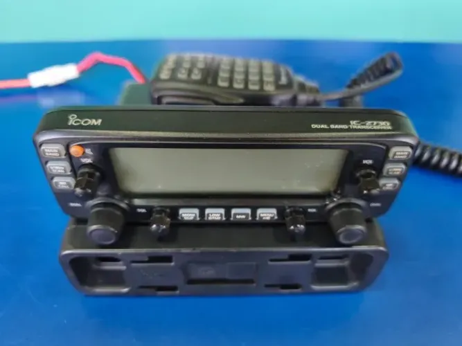 Radio Icom IC-2730a Dual Band Crossband