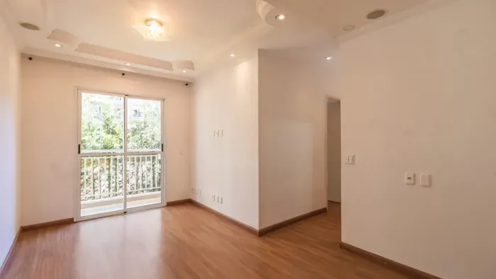 Apartamento em Jardim Tupanci - Barueri - SP
