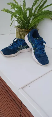 Tênis asics