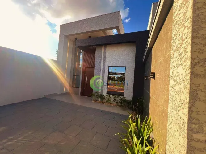 Casa com 3 dormitórios à venda, 87 m² por R$ 680.000,00 - Claudete - Cascavel/PR