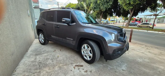 Jeep Renegade Sport T270 1.3 TB 4X2 Flex Aut. 2024
