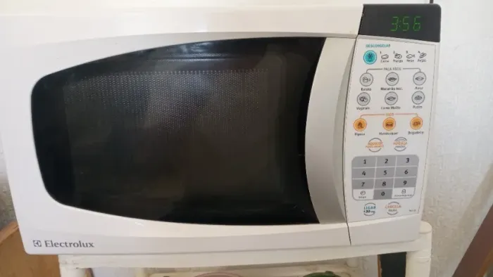 Microondas Electrolux MEF28 perfeito estado