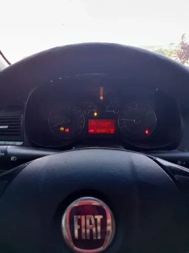 Fiat Linea Essence Dualogic 1.8 Flex 16V 4P 2012