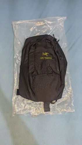 Mochila Arcteryx Preta Transversal(Nova) - À Prova d'Água, Leve e Resistente