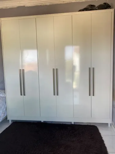 Guarda-roupa novo 3 meses de uso